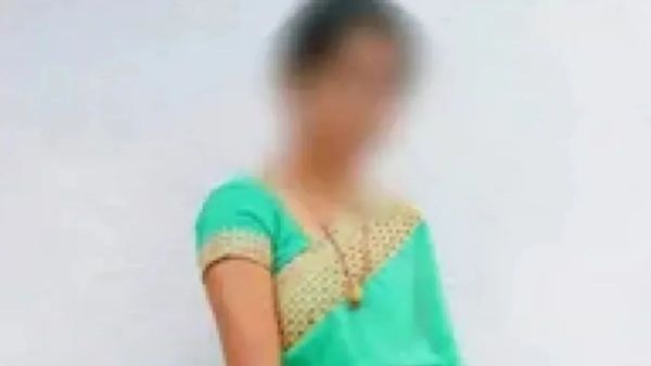 கோடி கோடியாய் பணத்தில் மூழ்கிய கன்னியாகுமரி தோழி.. 10 சிம் கார்டுகளில் கோடீஸ்வரர்களை சாய்த்த பெண்