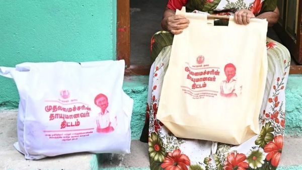 லாரிகளில் வீடு தேடி வரும் தாயுமானவர் திட்டம் மக்களின் வரப்பிரசாதம்! ஆமா வாடகை எங்கே? நிதியில் இழுபறி