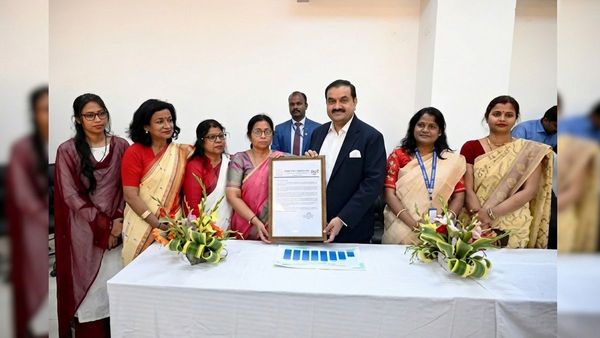 கிழக்கு இந்தியாவில் மின் துறையில் பெரிய அளவில் முதலீடு! வளர்ச்சிக்கே முன்னுரிமை.. அதானி திட்டவட்டம்