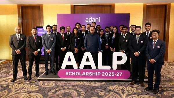 'அதானி ஆக்ஸிலரேட்டட் லீடர்ஷிப் புரோகிராம்..' மாணவர்களுக்கான நிதியுதவி அறிவிப்பு வெளியானது!