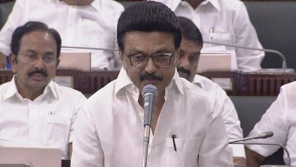 “இன்னும் எத்தனை காலம் அவர்கள் கொடுக்கும் இடத்திலும் நாம் வாங்கும் இடத்திலும் இருப்பது?” - ஸ்டாலின்