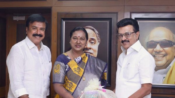 பாலில் விழுந்த பழம்! தேமுதிகவை விடுங்க..திமுகதான் ரொம்ப ஹேப்பியா இருக்கு! ப்ளாஷ்பேக் சொல்லும் உண்மை!