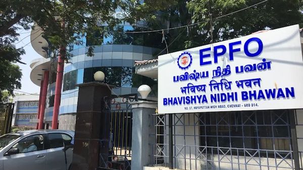 பிஎஃப் பணம்.. சென்னை உள்பட 10 இடங்களில் நாளை மிஸ் பண்ணிடாதீங்க.. வெளியான குட்நியூஸ்