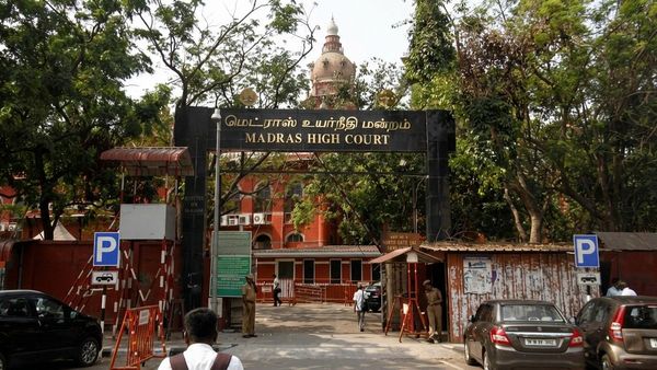 'தமிழகத்தில் சூரியன் என்றும் மறைவதில்லை மைலார்ட்'.. நீதிபதியின் கேள்விக்கு டைமிங்கில் ஏஏஜி பதில்