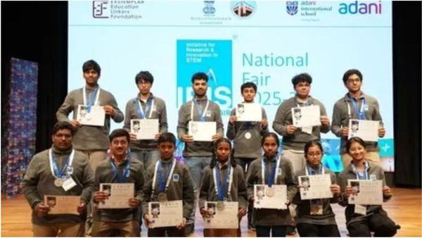 இளம் விஞ்ஞானிகளின் சங்கமம்! அதானி சர்வதேசப் பள்ளியில் IRIS தேசிய அறிவியல் திருவிழா!