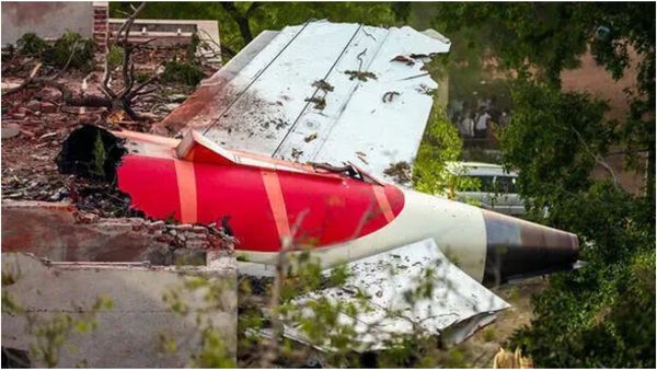 அகமதாபாத் விமான விபத்துக்கு பைலட் காரணமா? இத்தாலி ஊடகம் ஆதாரமற்ற குற்றச்சாட்டை வைக்கிறது-மத்திய அரசு