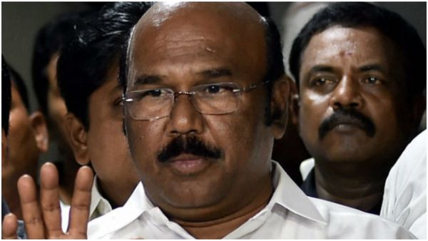 மயிலாப்பூரில் கூட நிற்க முடியும்.. தொகுதி மாறுகிறாரா ஜெயக்குமார்? எமோஷனலாக வெளியிட்ட அறிவிப்பு!