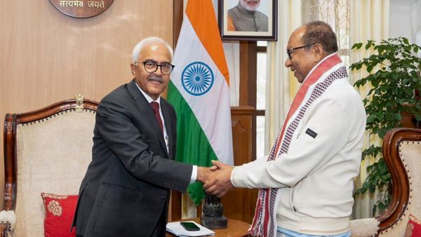 மணிப்பூரில் குடியரசு தலைவர் ஆட்சி வாபஸ்.. மீண்டும் அமைந்த பாஜக ஆட்சி! முதல்வரான கேம்சந்த் சிங்