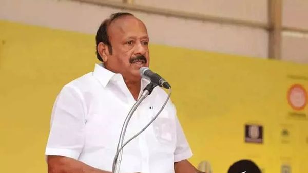 'டேபிள் துடைக்க'.. கொந்தளிக்கும் வட இந்தியர்கள்.. அமைச்சர் எம்ஆர்கே பன்னீர்செல்வம் என்ன பேசினார்?