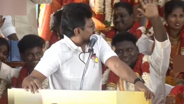 Kiruthiga: உதயநிதி கேட்ட கேள்விக்கு கை தூக்கிய கிருத்திகா! 24 வருஷம் கழிச்சி! ரொம்ப கஷ்டமாம்! கலகல!