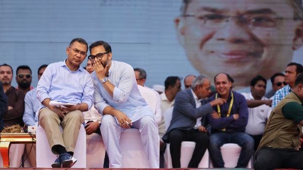 கைகொடுக்காத Gen Z இளைஞர்களின் போராட்டம்! தூக்கி சாப்பிட்ட BNP கட்சி! யார் இந்த தாரிக் ரஹ்மான்?