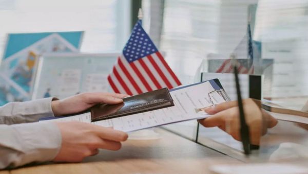 அமெரிக்கா போறீங்களா? விசா எடுக்கும் முன் 