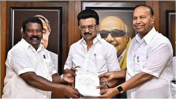 39 தொகுதிகள் அல்ல.. 27 போதும்.. இறங்கி வந்த காங்கிரஸ் தலைமை.. ஸ்டாலின் முடிவு என்ன?