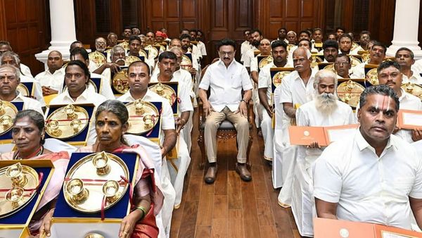 கோவில் அர்ச்சகர்களுக்கு ‘ஜாக்பாட்’ கொடுத்த முதல்வர் ஸ்டாலின்.. இனி மாதம் ரூ.1,500 ஊக்கத்தொகை!