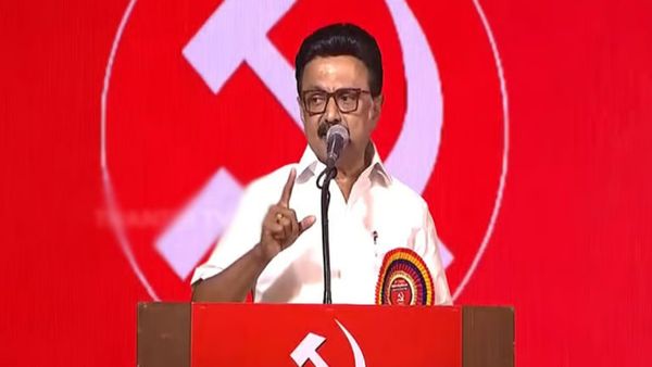 “கருப்பு, சிவப்பு, நீலம் கொள்கைகள் நிலைபெற வேண்டும்” - CPI கட்சி விழாவில் முதல்வர் ஸ்டாலின் பேச்சு!