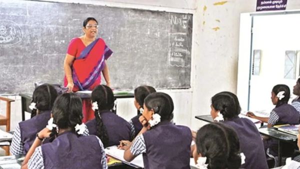 தமிழகம் முழுவதும் பல்லாயிரக்கணக்கான ஆசிரியர்கள் பயன்பெறுவார்களா? அரசுக்கு பறந்த கோரிக்கை