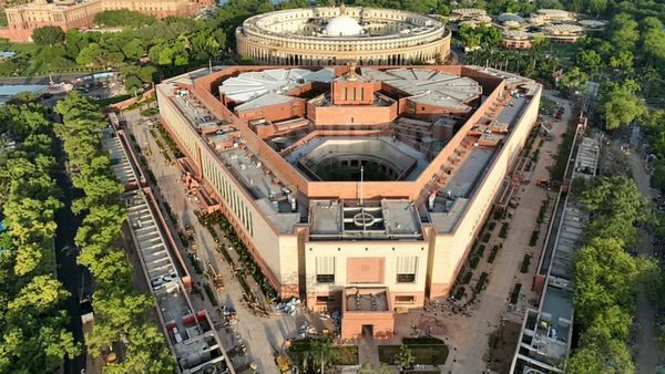 மக்களவையில் டென்ஷன்: சபாநாயகருக்கு எதிராக நம்பிக்கையில்லா தீர்மானம்! இன்று அரங்கேறும் அக்னிப்பரீட்சை