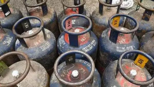 வணிக காஸ் சிலிண்டர் ரூ.5000, 6000 என விற்பனை.. சென்னை,கோவையில் மூடப்படும் ஏராளமான உணவங்கள்