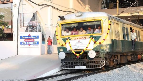 பரங்கிமலை இன்று முதல் சென்னையின் ‘ஹாட்ஸ்பாட்’.. கடற்கரை - பரங்கிமலை பறக்கும் ரயில் அட்டவணை வெளியீடு!