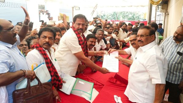 கண்ணைக் காட்டிய உதயநிதி..அறிவாலயத்தில் குவிந்த வாரிசுகள்! 2026 தேர்தல் காத்திருக்கும் மெகா ட்விஸ்ட்!