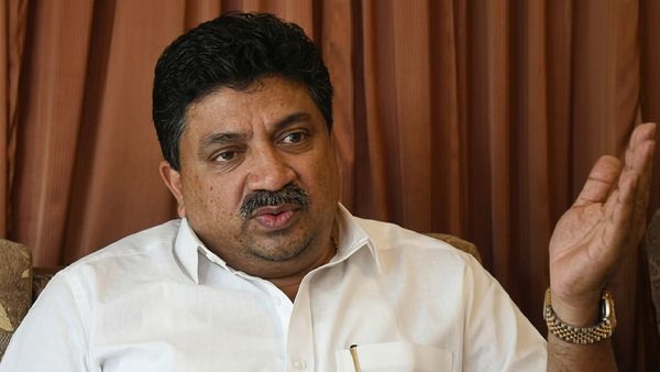 PTRக்கு எதிராக புரட்சிப் படை? பத்திகிட்டு எரியுது மதுரை! களத்துக்கு வந்த மாப்பிள்ளை! பரபர பாலிடிக்ஸ்