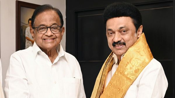 கைய குடுங்க..இனிமே நாம ப்ரண்ட்ஸ்! திமுக -காங்கிரஸ் கூட்டணி உறுதி! ராகுலிடம் ப.சி சொன்ன ஒத்த வார்த்தை