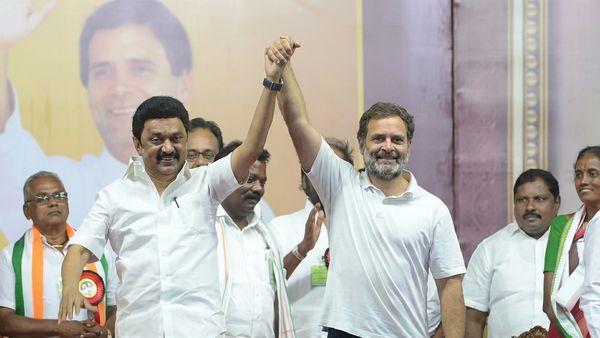 ஒத்து போங்க.. இல்ல ஒதுங்கி போங்க! டேக் ஆஃப் ஆகுமா திமுக - காங்கிரஸ் கூட்டணி! இன்று கிளைமேக்ஸ்!