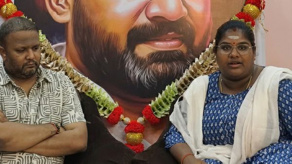 குழந்தையை பற்றி மோசமாக பேசுனாங்க.. தாங்க முடியாத வலி! வெளியே தெரியாத விஷயம்! கண்கலங்க பேசிய இந்திரஜா