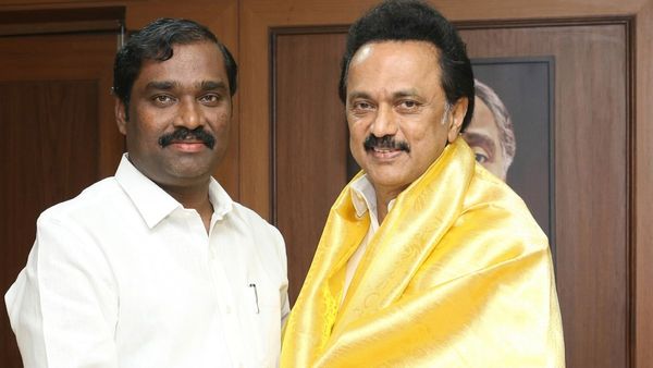 போச்சு.. திமுக கூட்டணியில் முதல் விக்கெட்? பாஜக பக்கம் சாயும் பண்ருட்டி வேல்முருகன்? என்ன காரணம்?