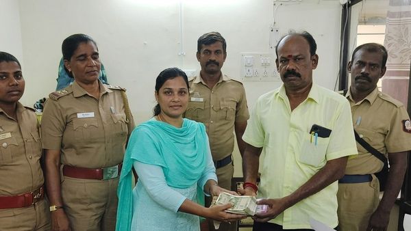 அடேங்கப்பா.. தமிழகத்தில் 3 நாட்களில் ரூ.42.65 கோடி பறிமுதல்! கறார் அதிகாரிகள்.. கண்காணிப்பு தீவிரம்!