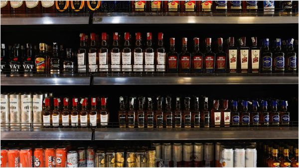 அடுத்த பாண்டிச்சேரியாக மாறும் பெங்களூர்! பீர் விலை அப்படியே குறையுது.. பட்ஜெட்டில் முக்கிய அறிவிப்பு