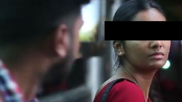 திருமணமான ஆண், வேறு பெண்ணுடன் 'லிவ்-இன்'உறவில் இருந்தால் குற்றம் அல்ல.. ஐகோர்ட்