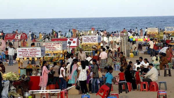 மாஃபியா கட்டுப்பாட்டில் சென்னை மெரினா கடற்கரை கடைகள்.. தூண்டிவிடுகிறார்களா? நீதிபதிகள் சந்தேகம்