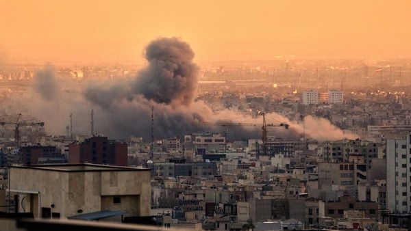 ஏன் தொட்டோம்னு அமெரிக்காவே நினைக்கும் அளவுக்கு தாக்குவோம்.! வெளிப்படையாக எச்சரித்த ஈரான்