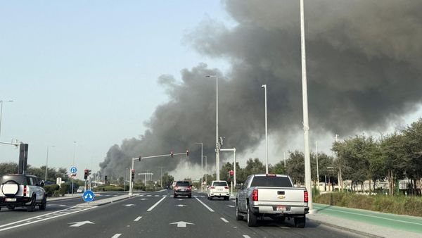 வீடு கொடுத்தவனுக்கே ஆபத்து.. ஏமாற்றப்பட்டதா அரபு நாடுகள்? அமெரிக்கா மீது கொதிக்கும் 'ஷேக்குகள்'!