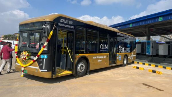 கோல்டன் என்ட்ரி கொடுக்கும் 'தங்கப்' பேருந்து.. சென்னை சாலைகளில் இனி 'ராயல்' பயணம்.. சூப்பர் முடிவு!