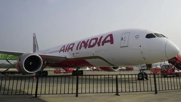 விமான பயணிகளுக்கு ஹேப்பி நியூஸ்! மத்திய அரசு மெகா முடிவு? சென்னை டூ அமெரிக்கா டிக்கெட் விலை குறையுமா