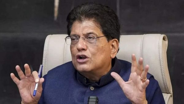 என்டிஏவில் எல்லா நாளும் கார்த்திகை.. ஒரே குடும்பமா இருக்கோம்! சென்னை வந்ததும் கோயல் சொன்ன வார்த்தை!