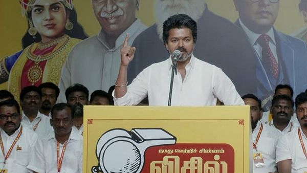 ஒரே மேடையில் அறிமுகப்படுத்தப்படும் 234 வேட்பாளர்கள்! ஃபயர் மோடில் விஜய்! தயாரான தவெக!