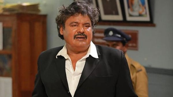 கல்லக்குடி ரயில் தண்டவாளத்தில் திடீரென தலை வைத்து படுத்த மன்சூர் அலிகான்! பதறிய போலீஸ்! ட்விஸ்ட்!