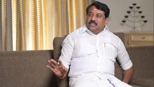 நெல்லையில் போட்டியிடாதது ஏன்? 