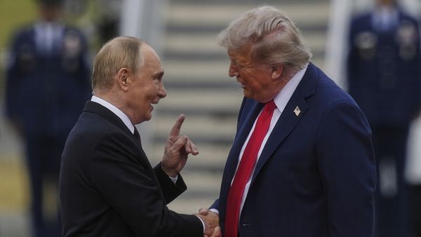 முரண்டு பிடிக்கும் டிரம்ப்.. எதிர்பாராத நேரத்தில் அமெரிக்காவுக்கு ரஷ்யா அனுப்பிய டீல்? என்ன மேட்டர்