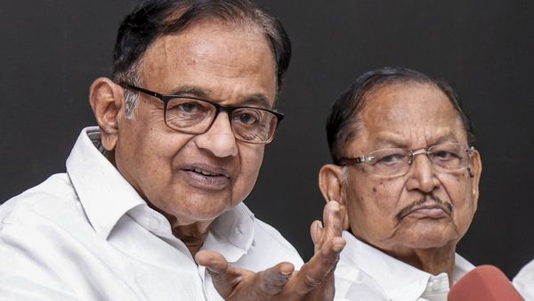 லாஜிக்கே இல்லை! லோக்சபா எண்ணிக்கையை உயர்த்தினால் தென் மாநிலங்களுக்கே பாதிப்பு.! கொந்தளித்த சிதம்பரம்