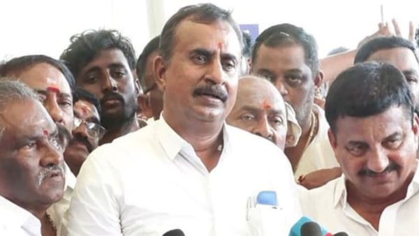 ரோல்ஸ் ராய்ஸ் கார்.. 147 கோடி சொத்து.. கோவை அதிமுகவில் வேலுமணியைவிட ஒரு பணக்கார வேட்பாளர்