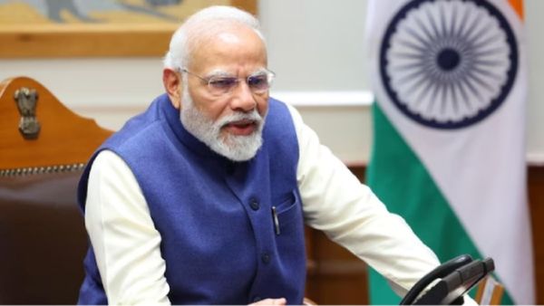 அதிருப்திக்கு நடுவே.. திடீரென தமிழகம் மீது போகஸை திருப்பிய மோடி! நாளை முக்கிய மீட்டிங்.. பின்னணி