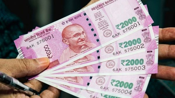 நோட்டு கொடுத்தாத்தான் சீட்டு? 169 சீட்டில் நடந்த 10 கோடி ரூபாய் டீல்.. ஆட்டத்தை கலைக்கும் விஐபி?
