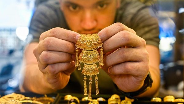 Gold Price: உச்சானிக் கொம்பில் இருந்து விழுந்த தங்கம்.. பணத்தை ரெடி பண்ணுங்க.. என்ட்ரி பாயின்ட் வருது