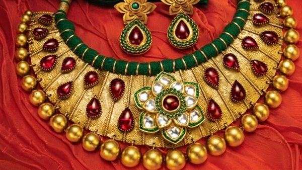 தங்கம் விலை 10% உயர்வு.. அட்சய திருதியை பண்டிகைக்கு முன் ட்விஸ்ட்!