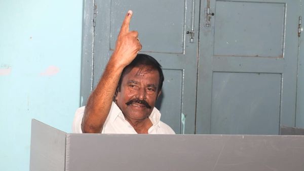 திருச்சி கிழக்கு.. ஓட்டு போட்டு வந்த உடனே கே என் நேரு சொன்ன முக்கியமான விஷயம்