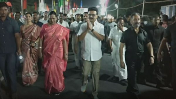 சேலத்தில் ஸ்டாலின், கமல்ஹாசன் முன்பே.. விஜய்யை பங்கமாக கலாய்த்த பிரேமலதா